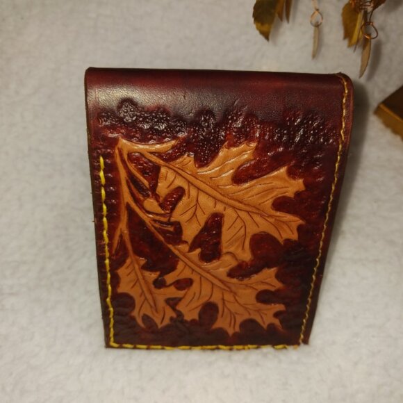Hand carved 3-D wallet - Picture 3 of 8